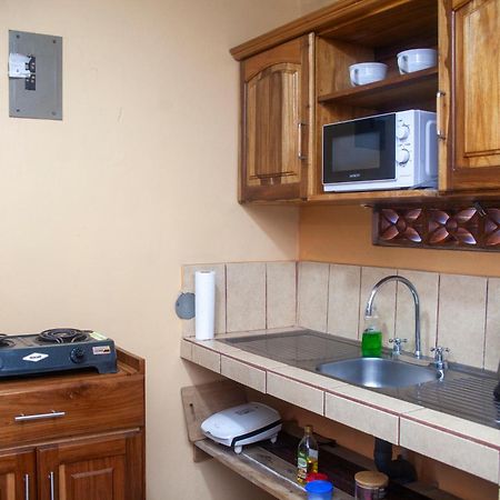 Apartamento Daly #1 Guapiles Bagian luar foto